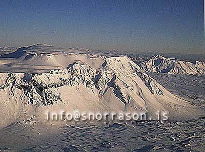 hs012464-01.jpg
Hlöðufell, mountain covered with snow