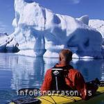 hs012605-01.jpg
Ísjaki á Jökulsárlóni, glacierlagoon, ísjaki