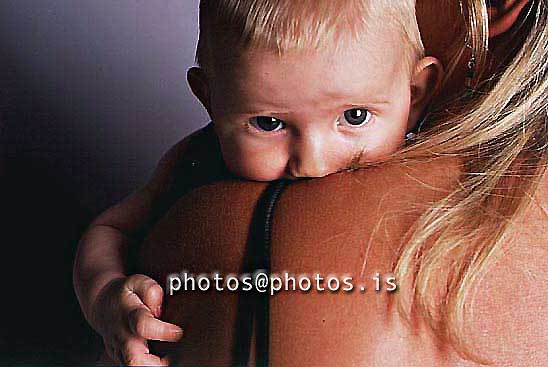 hs017910-01.jpg
barn, child