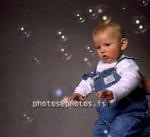 hs019303-01.jpg
barn, child