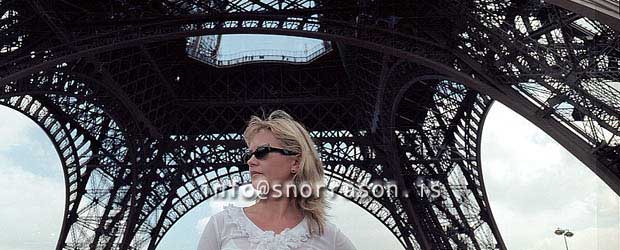 hs017739-01.jpg
kona, woman, Effiel turninn, the Effiel tower