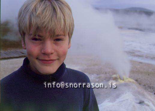 hs014069-01.jpg
glaður strákur, smiling boy