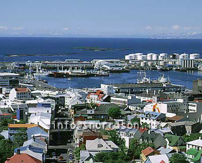 hs009020-01.jpg
Miðbær, Skólavörðustígur
view to the city centrum