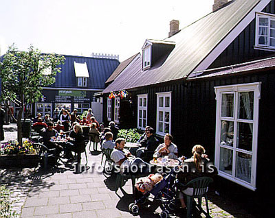 hs008738-01.jpg
Kaffihús, Lækjarbrekka
Laekjarbrekka restaurant