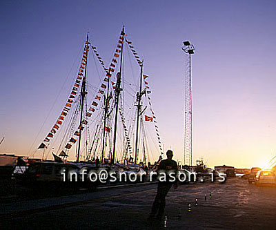 hs007879-01.jpg
Seglskip, Reykjavíkurhöfn
Sailing ships in Reykjavik harbor