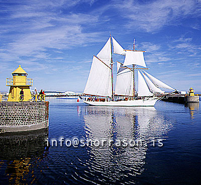 hs007790-01.jpg
Seglskip, Reykjavíkurhöfn
Sailing ship in Reykjavik harbor