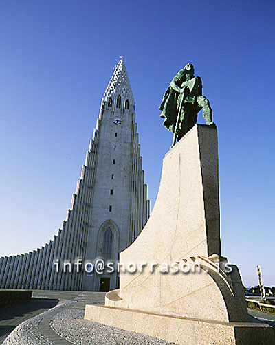 hs005613-01.jpg
Hallgrímskirkja
Leifur Eiríksson