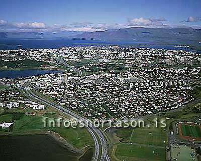 hs011347-01.jpg
Útsýni yfir Kópavog og Reykjavík
view over Kópavogur and to Reykjavík