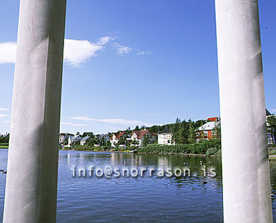 hs008655-01.jpg
Ráðhúsið, Tjörnin, miðbærinn
view from City Hall, city centre