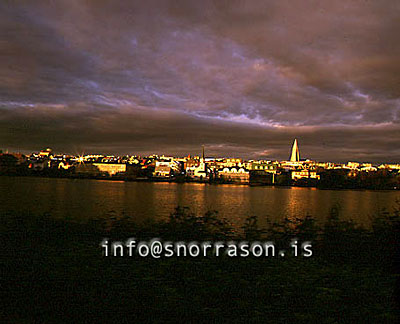 hs000039-01.jpg
Tjörnin, kvöldbirta við tjörnina
evening light in Hljómskálagardur park