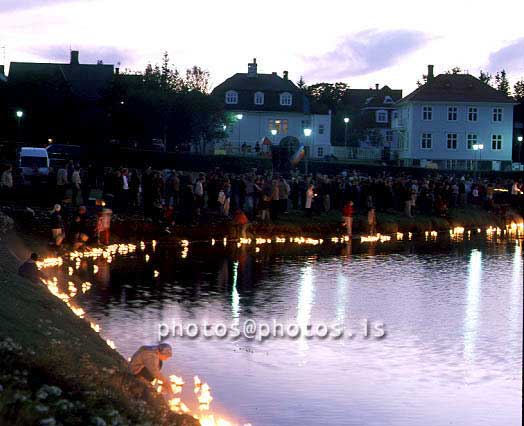 hs016991-01.jpg
Friðarkerti, candles of peace