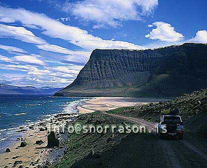 hs013203-01.jpg
malarvegur, country road