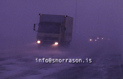 hs004271-01.jpg
vetrarfærð, umferð, slippery road, skafrenningur, blizzard