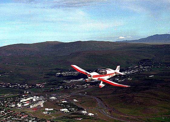 hs019285-01.jpg
lítil flugvél, light aircraft