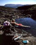 hs013219-01.jpg
kona í heitir laug, woman taking a bath