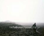 hs011422-01.jpg
maður á gangi, man walking, fog, þoka