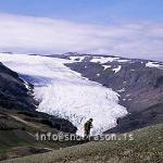 hs001045-01.jpg
maður á göngu, man walking, man hiking