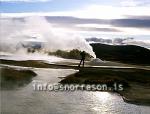 hs000786-01.jpg
maður að horfa á hver
man whatching a hotspring