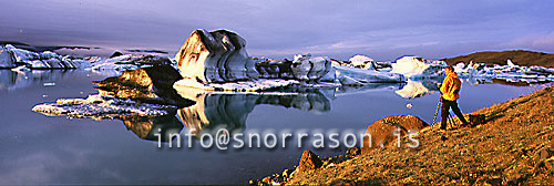 hs004446-01.jpg
Jökulsárlón, the Glacier lagooon