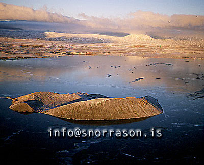 hs009198-01.jpg
frosið Þingvallavatn