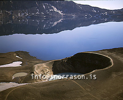 hs005835-01.jpg
Lake Askja 