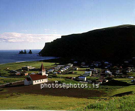 hs015845-01.jpg
Vík í Mýrdal, south Iceland