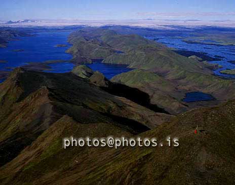 hs015105-01.jpg
loftmynd af Langasjó ( 30 km langur ( long ))
aerial view of Langisjór