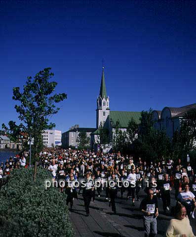 hs015090-01.jpg
Reykjavíkurmaraþon
the annual Reykjavik martathon