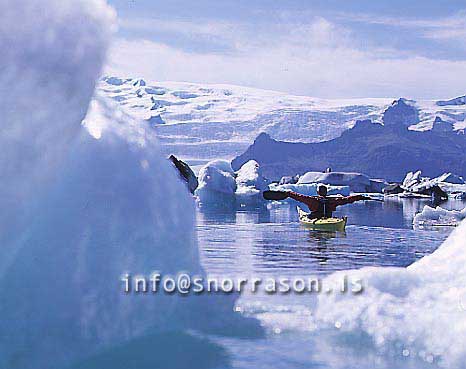 hs012609-01.jpg
Kayaking in the Glacierlagoon
