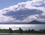 hs012595-01.jpg
Bicyclists in Mývatn, north Iceland