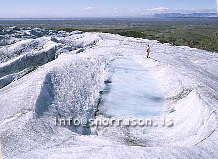 hs008523-01.jpg
From Svinafells glacier, SE- Iceland