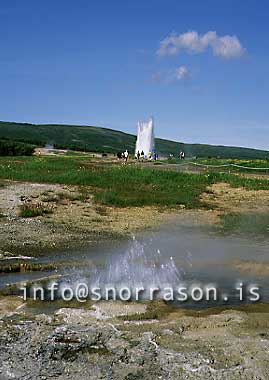 hs005527-01.jpg
From Geysir in Haukadalur, Strokkur in the background