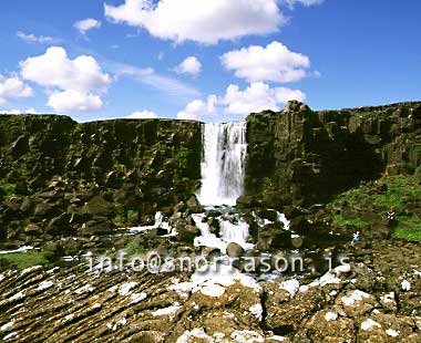 hs003218-01.jpg
The waterfall Öxarárfoss in Thingvellir