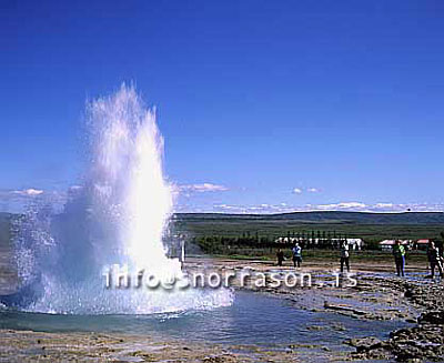 hs011162-01.jpg
Strokkur, the hot spring Strokkur, the Geysir area