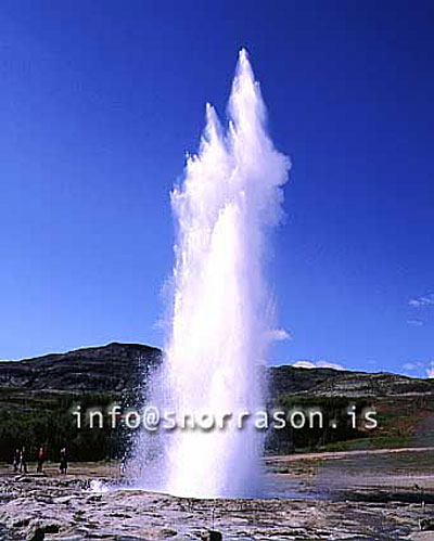 hs011166-01.jpg
Strokkur, the hot spring Strokkur, the Geysir area