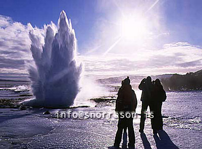 hs012389-01.jpg
Strokkur, the hot spring Strokkur, the Geysir area