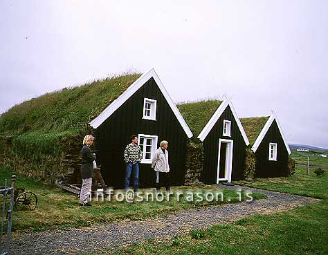 hs006088-01.jpg
Torfbær íSkagafirði, old farmhouse in Skagafjordurf