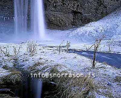 hs009167-01.jpg
Seljalandsfoss