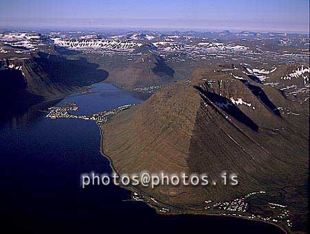 hs013105-01.jpg
Ísafjörður, loftmynd af Ísafirði, Isafjordur, Hnífsdalur