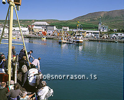 hs008878-01.jpg
Höfnin á Húsavík, Hvalskoðunarbátar, Husavik