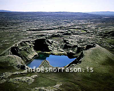 hs005797-01-01.jpg
Tjarnargígur in Lakagígar southeast Iceland