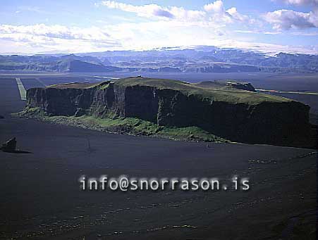 hs011047-01.jpg
Hjörleifshöfði