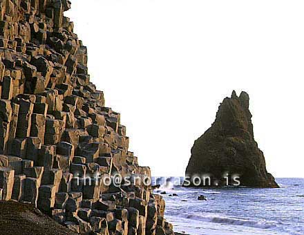 hs009178-01.jpg
Stuðlaberg, Reynisdrangar