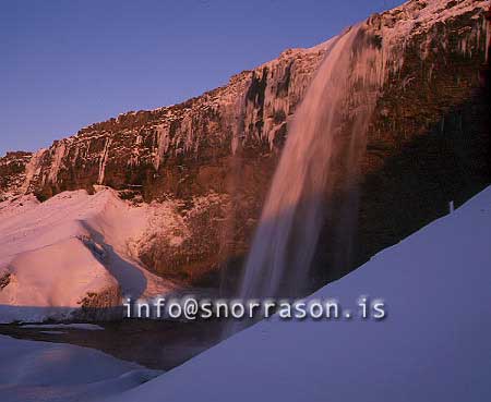 hs007464-01.jpg
Seljalandsfoss, vetrarsól