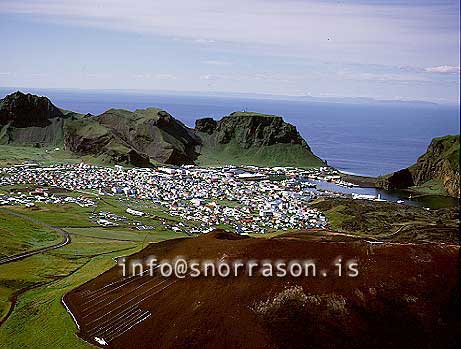 hs005477-01.jpg
Vestmannaeyjar