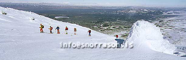 hs004558-01.jpg
Hekla, göngufólk í Hekluhlíðum