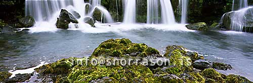 hs006817-01.jpg
small waterfall in Eystri Rangá