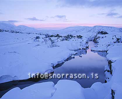 hs011820-01.jpg
Flosagjá, Thingvellir at wintertime