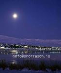 hs012197-01.jpg
Máni skýn yfir Akureyri