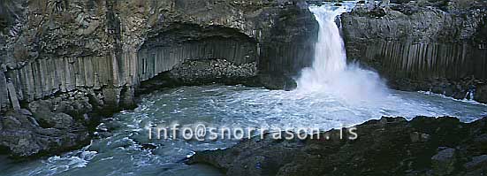 hs011786.jpg
Aldeyjarfoss í Bárðardal